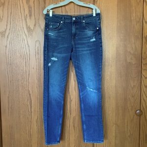 Distressed H&M girlfriend fit jeans